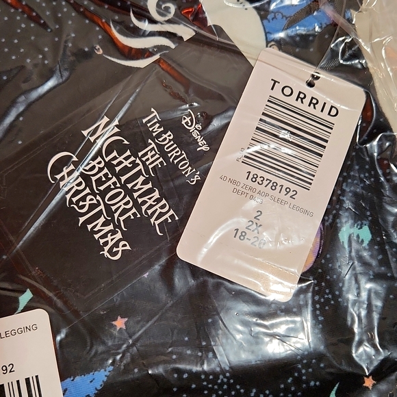 ❤️NWT VINTAGE TORRID DISNEY NIGHTMARE BEFORE CHRISTMAS DISNEY LEGGING ZERO 1X - Picture 8 of 13